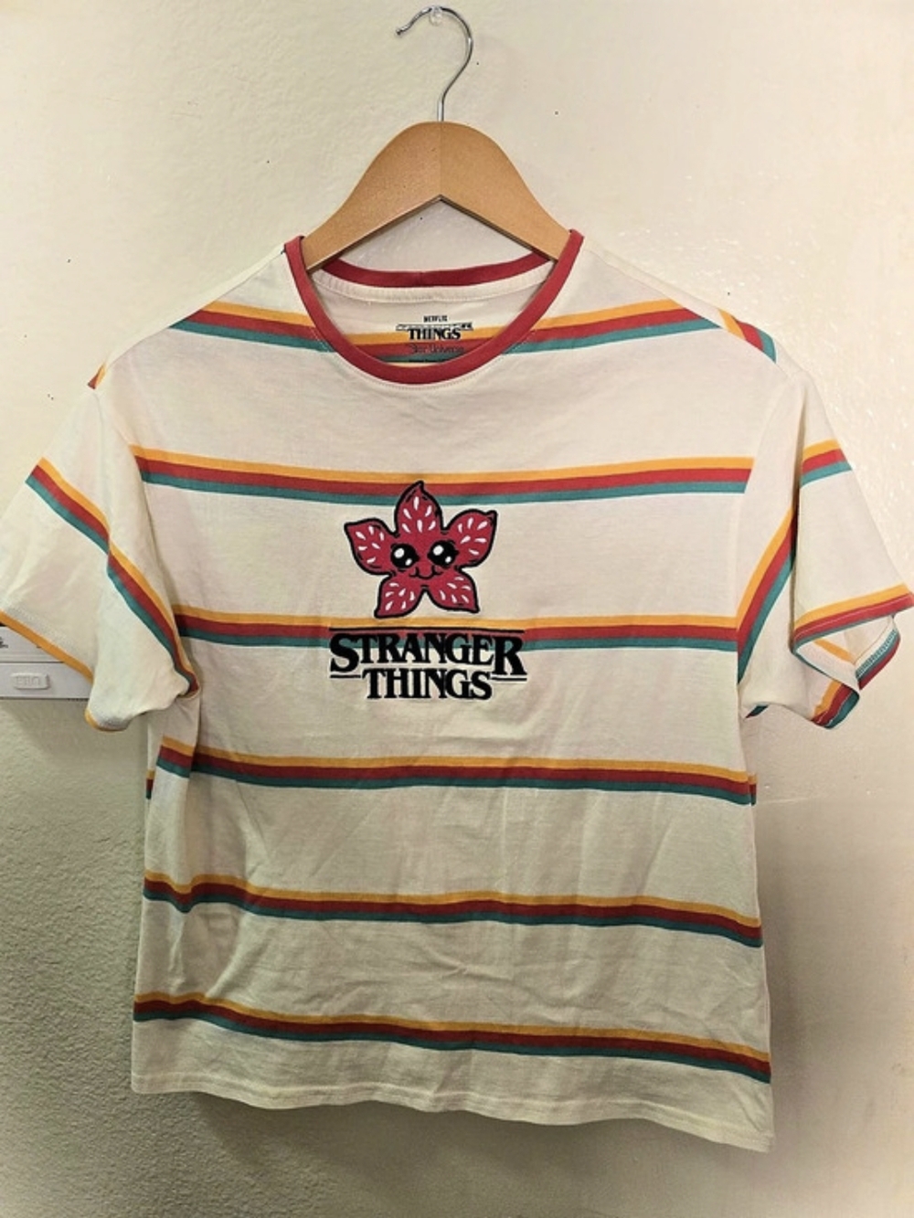 Netflix Stranger Things Sur Universe Striped Graphic Tee Size XS